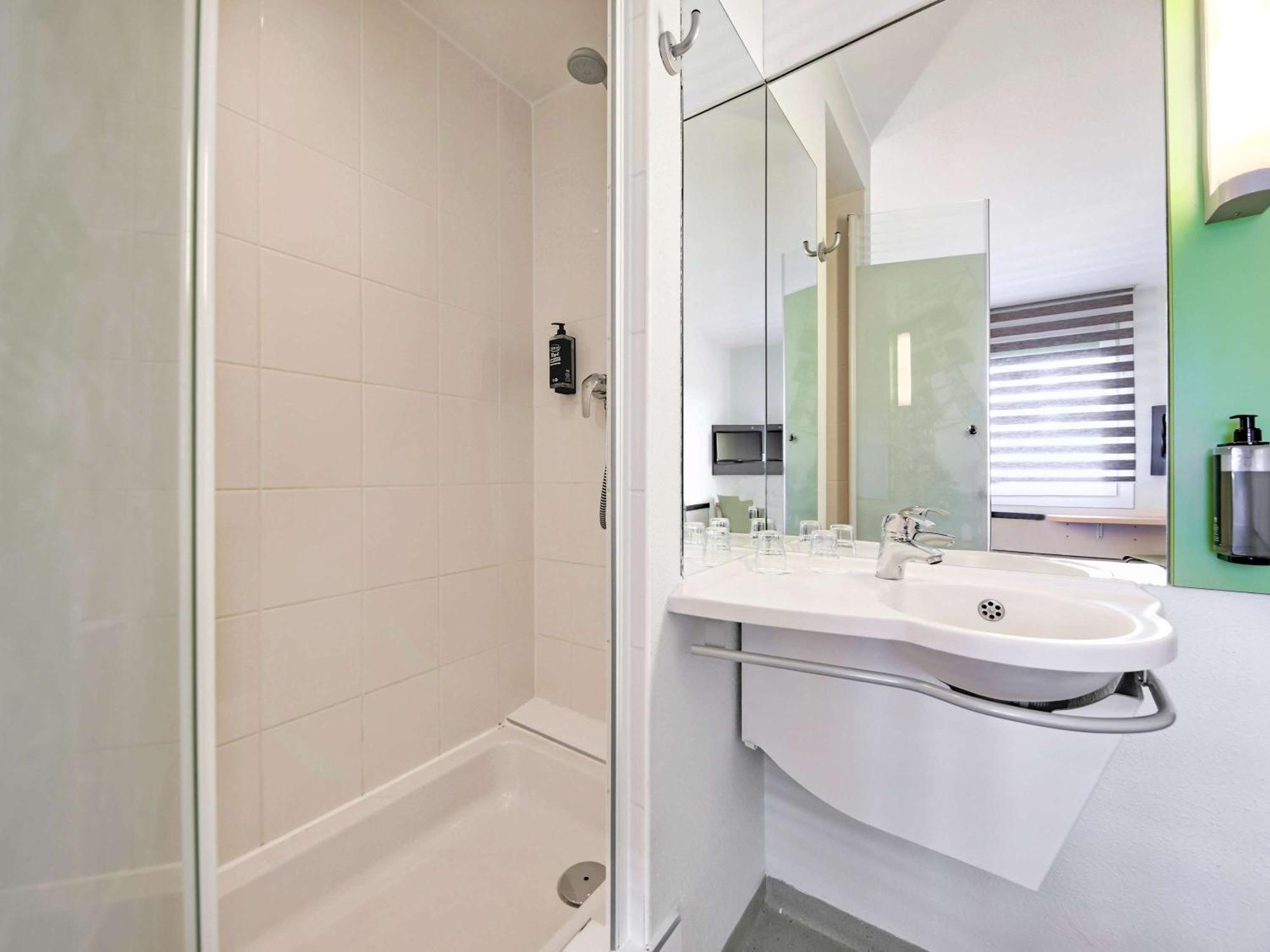 Ibis Budget Bordeaux Sud Вильнав-д'Орнон Экстерьер фото