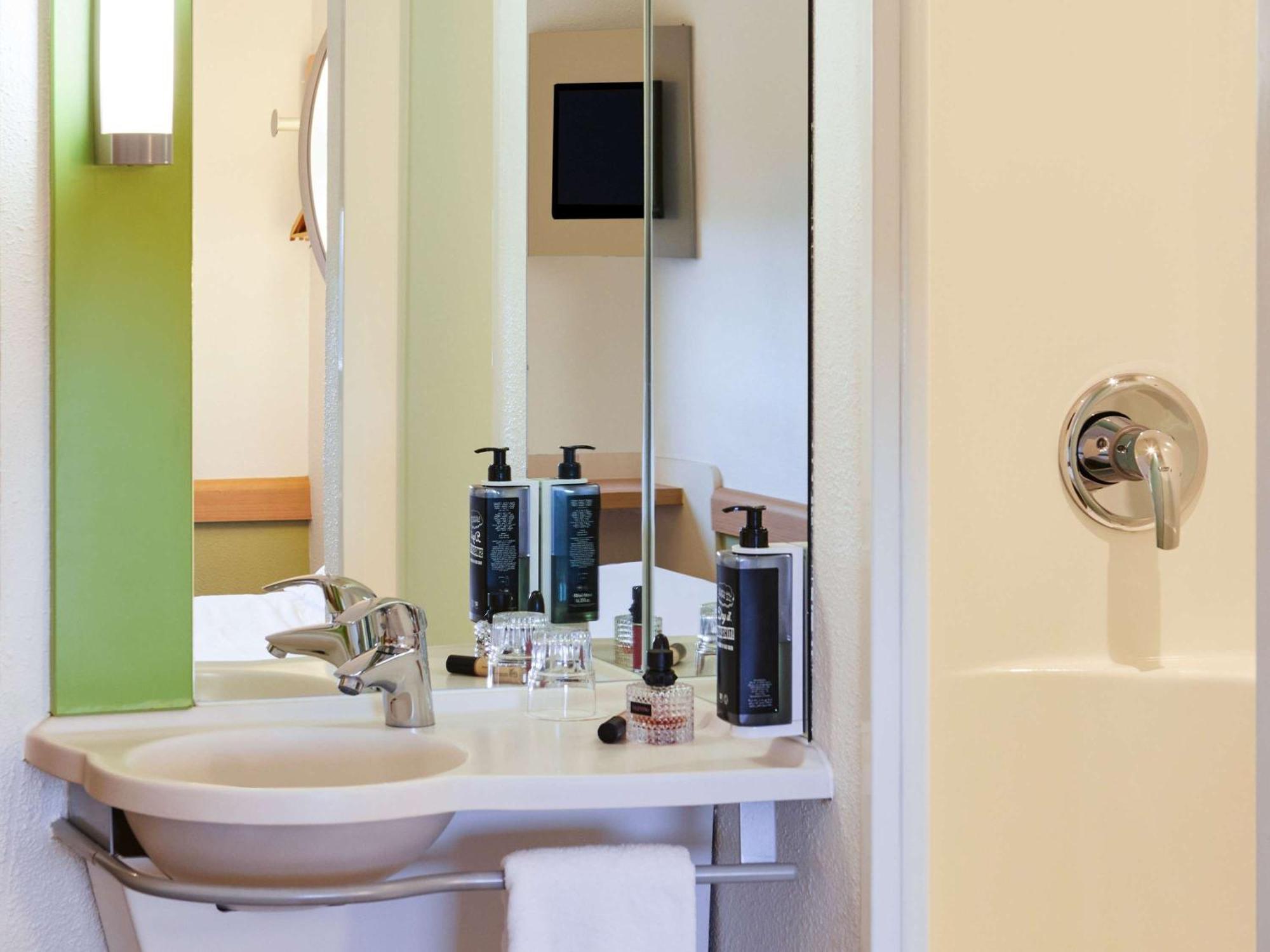 Ibis Budget Bordeaux Sud Вильнав-д'Орнон Экстерьер фото