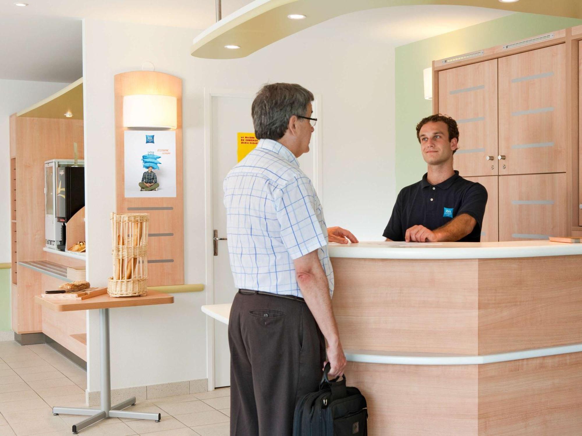 Ibis Budget Bordeaux Sud Вильнав-д'Орнон Экстерьер фото