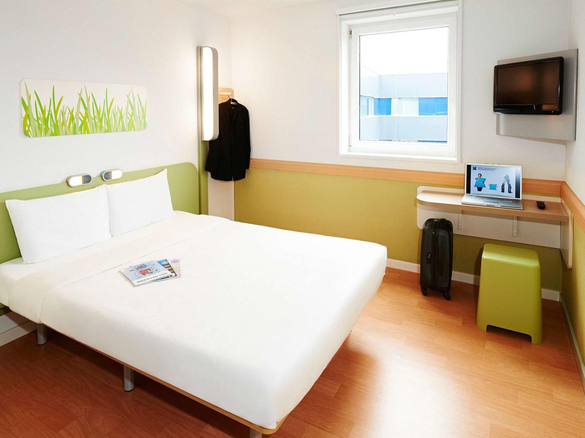 Ibis Budget Bordeaux Sud Вильнав-д'Орнон Экстерьер фото
